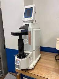 Kiểm Tra Độ Cứng Vật Liệu Trong Công Nghệ Năng Lượng Xanh