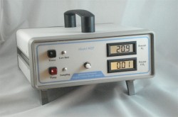 Máy đo nồng độ khí O2 và CO2 Quantek 902D